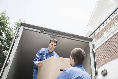 Clear storage pricing for households and businesses in Carshalton